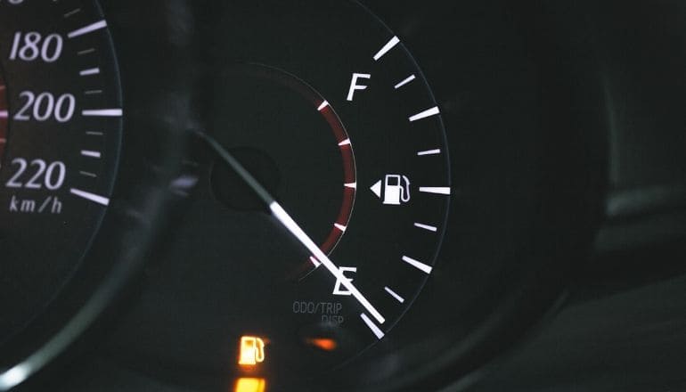 does air con use petrol