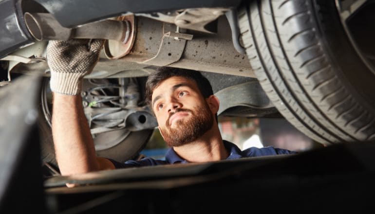 car exhaust leak symptoms